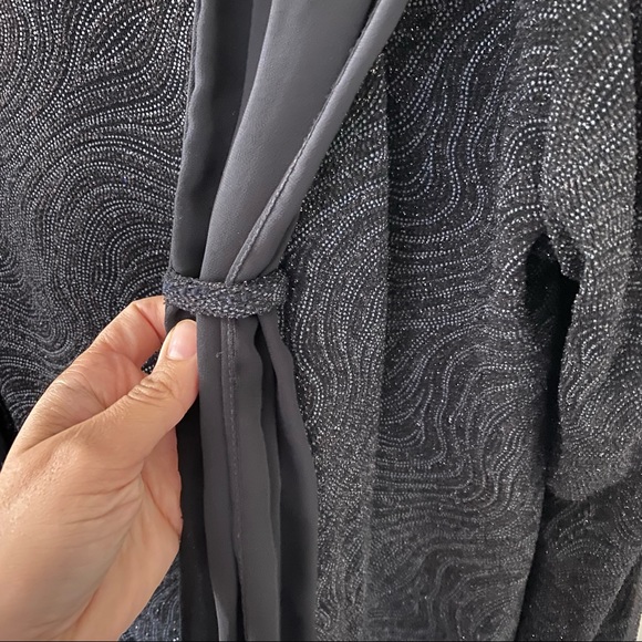 Beautiful two piece sparkling black long sleeve blouse - Picture 9 of 11